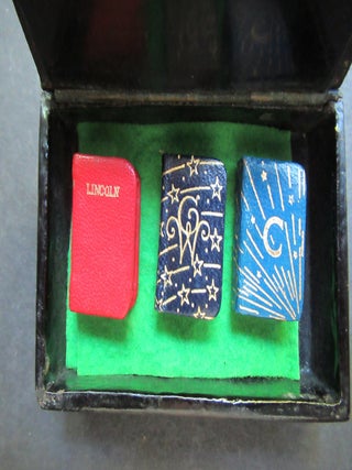 ADDRESSES OF ABRAHAM LINCOLN [with] EXTRACTS FROM THE AUTOBIOGRAPHY OF CALVIN COOLIDGE [with]. Kingsport Press Miniatures.